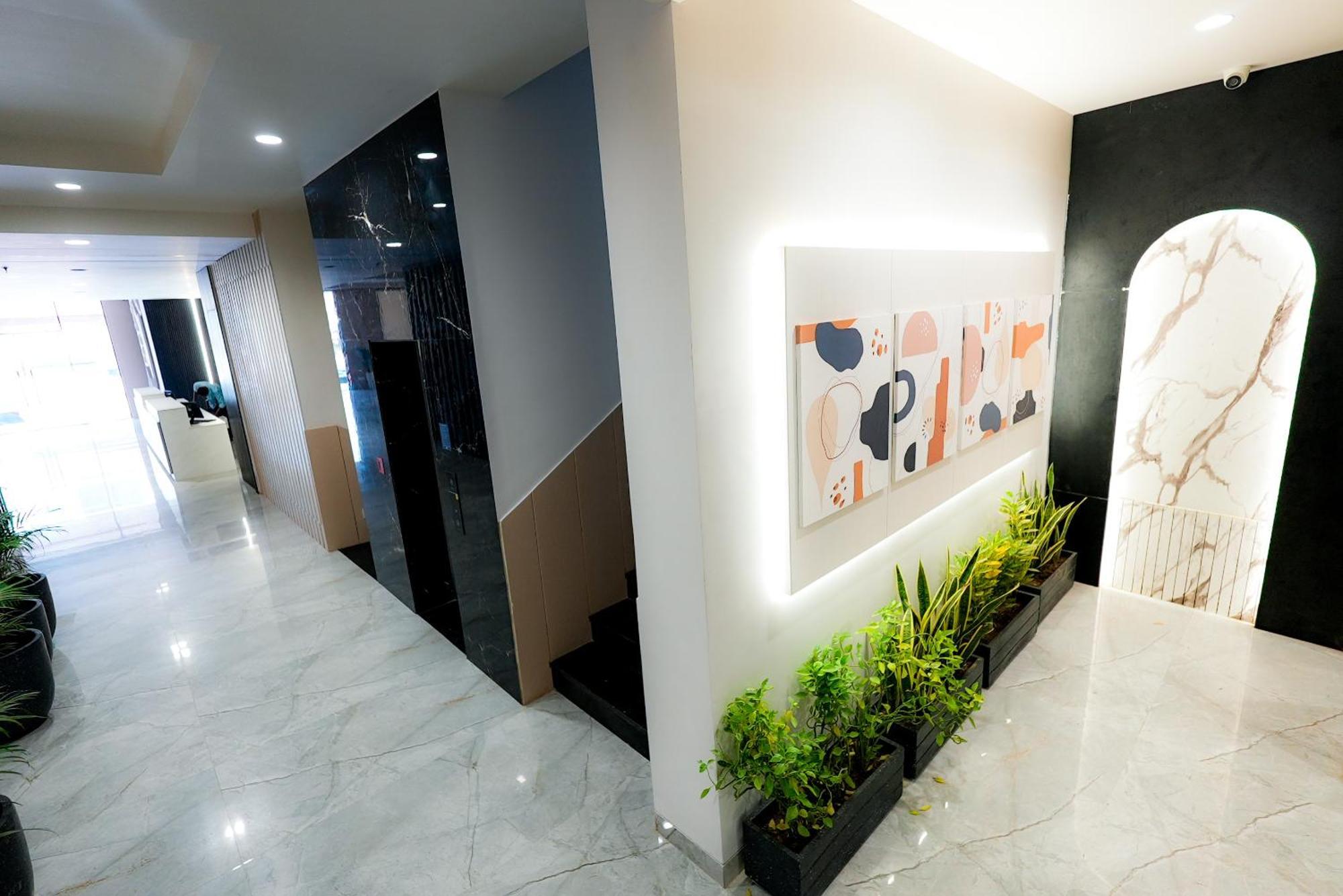 Hotel Elinor By Dazzling Hotels & Resorts Agra  Εξωτερικό φωτογραφία