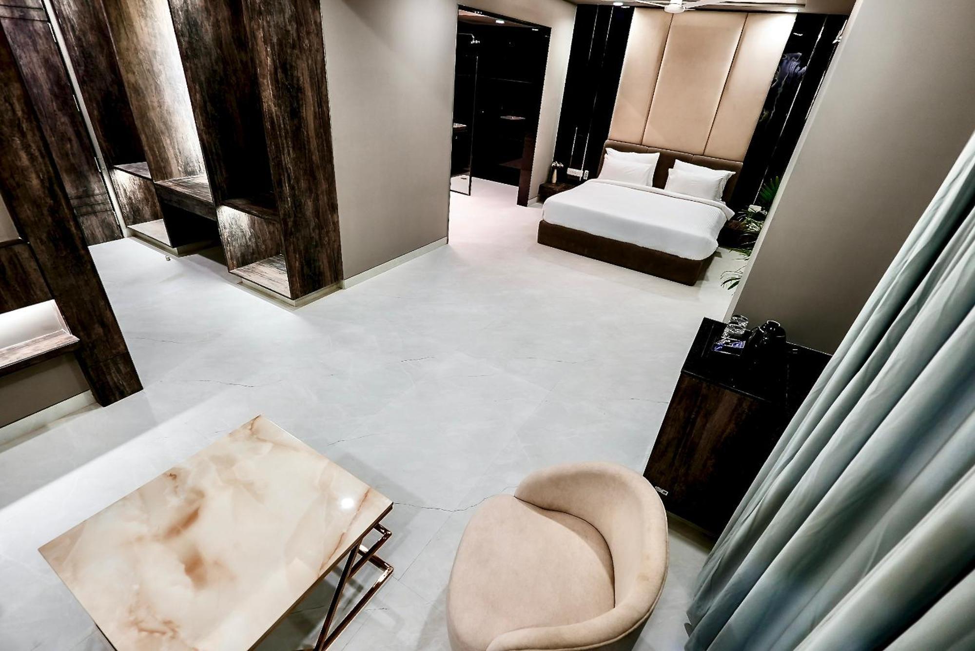 Hotel Elinor By Dazzling Hotels & Resorts Agra  Εξωτερικό φωτογραφία