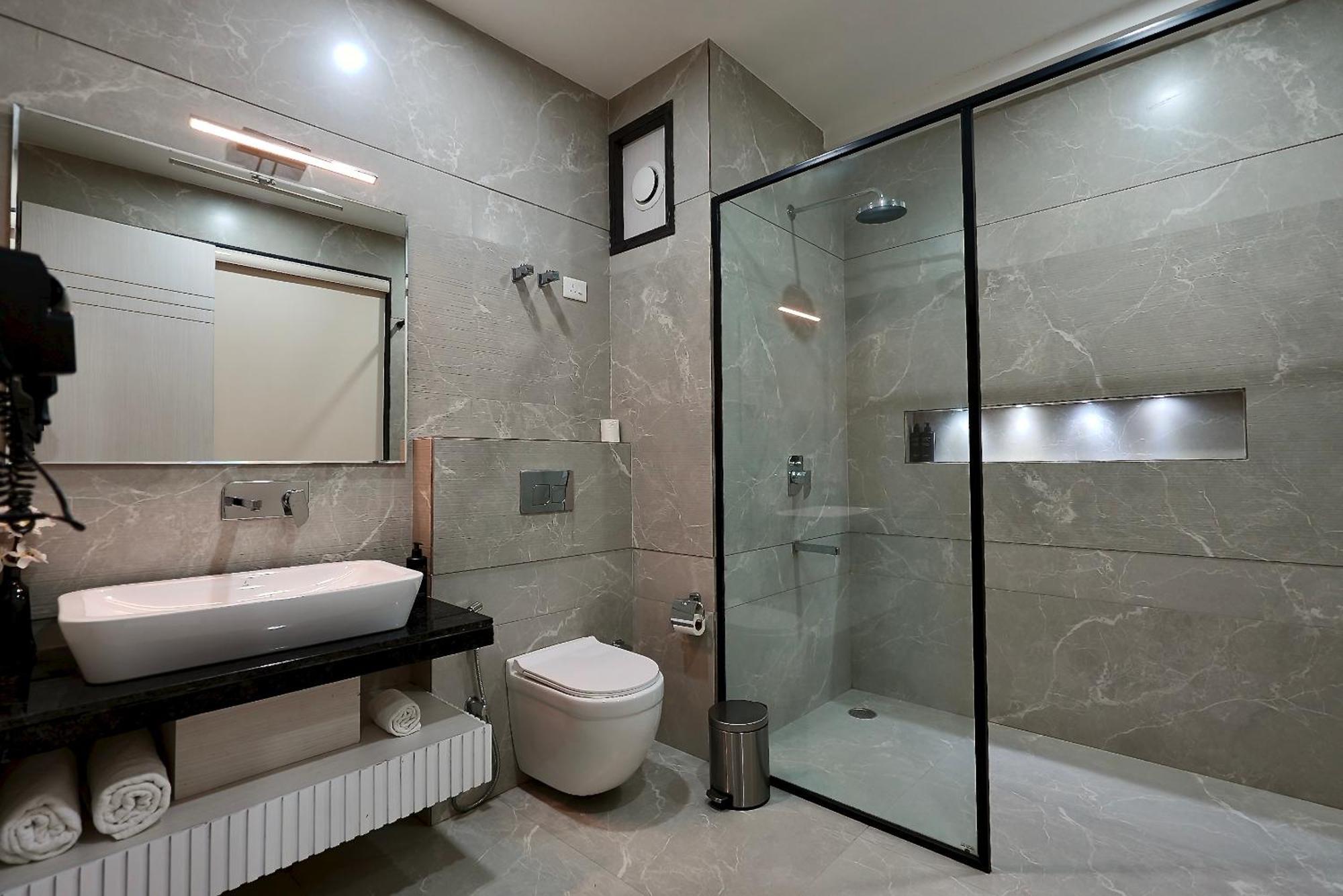 Hotel Elinor By Dazzling Hotels & Resorts Agra  Εξωτερικό φωτογραφία